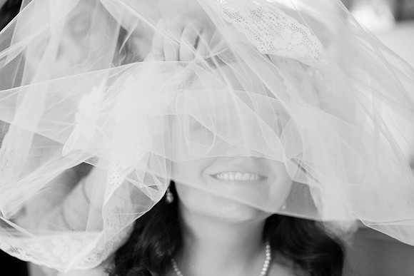 Bride in Veil photography